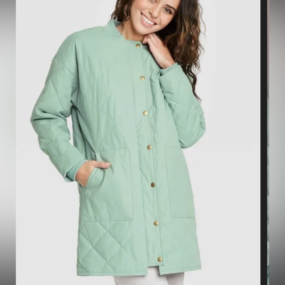 NWT Universal Thread Quilted Barn Coat with Brass Buttons & Hidden Zipper